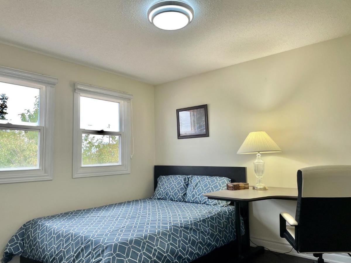 77 Nice And Warm Series Rooms Toronto Exterior foto