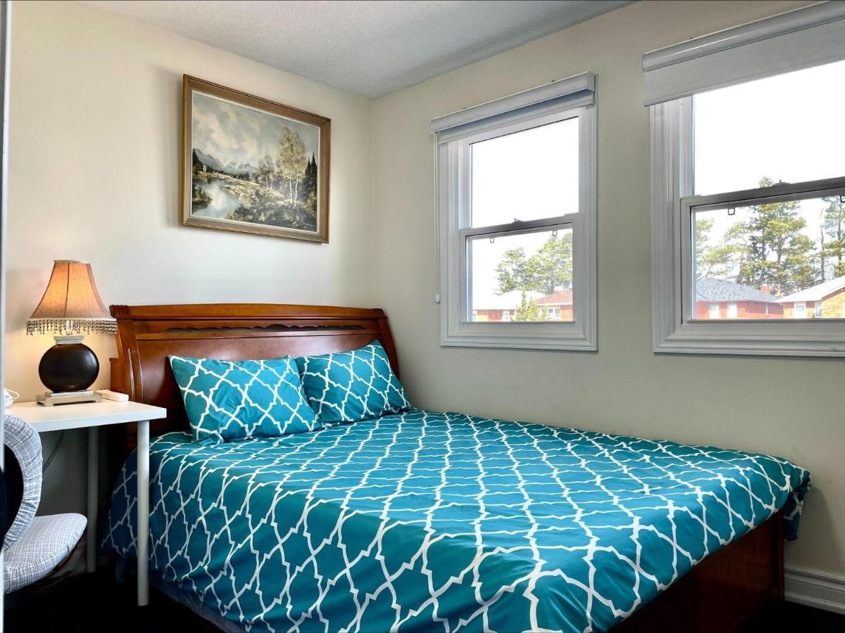 77 Nice And Warm Series Rooms Toronto Exterior foto