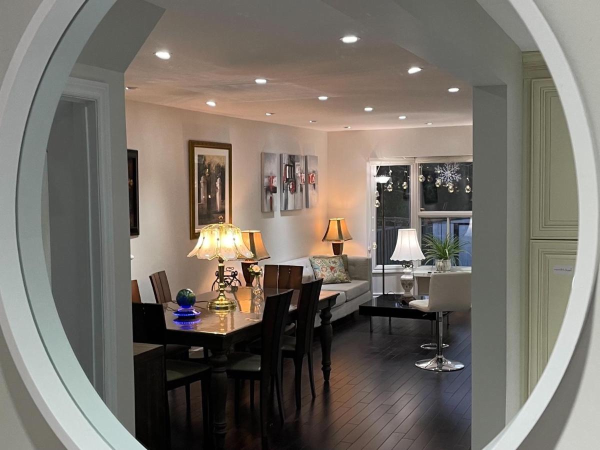 77 Nice And Warm Series Rooms Toronto Exterior foto